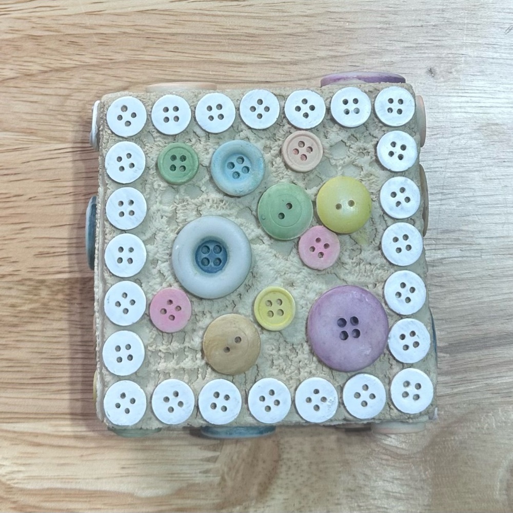Colorful Button Ceramic Decor Box - Picture 10 of 10